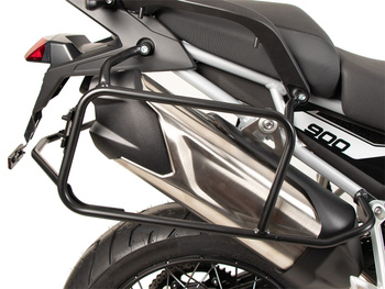 Boczny bagażnik montowany na stałe w kolorze czarnym do Triumph Tiger 900 GT / Pro (2024-)