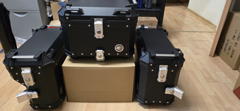 Komplet 3 aluminiowych kufrów COOCASE - Asymetryczne boki + 45L centralny - czarne