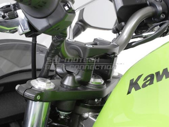 Zestaw podwyższający kierownicę 22mm KAWASAKI ER-6 N/F (08-) podwyższenie 20MM SW-MOTECH black - LEH.08.039.120/B