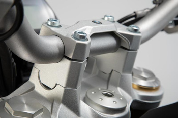 Zestaw Podwyższający Kierownicę Sw-Motech 30Mm Bmw F 750 Gs (17-) Silver LEH.07.039.12900/S