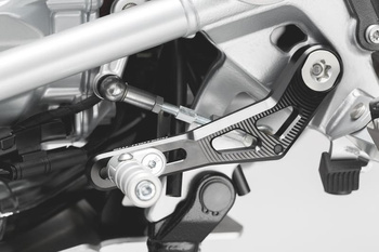Dźwignia zmiany biegów SW-MOTECH BMW R1200GS LC/ADV (12-) R1250GS/ADV (18-) black/silver - FSC.07.781.10000
